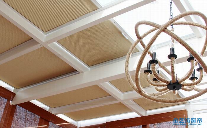 電動窗簾的優點：智能簡約