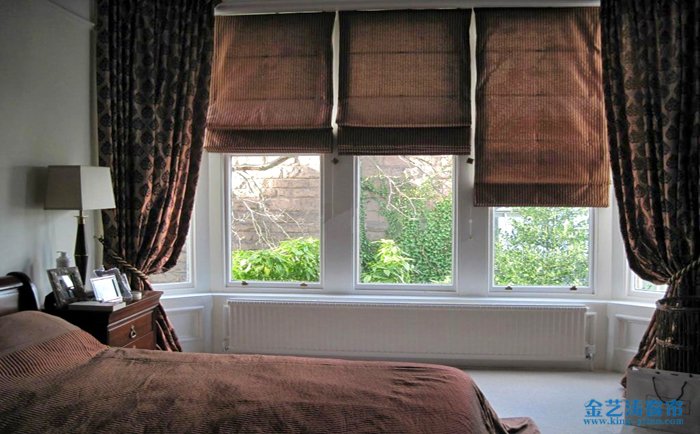 窗簾選購時該注意什么,又該如何搭配? 羅馬簾