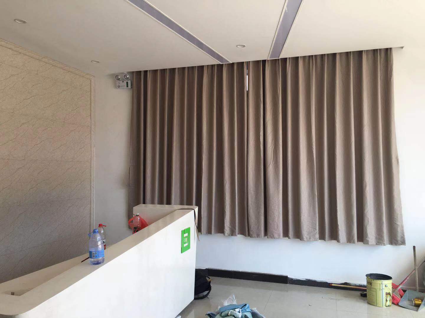 佛山市順德富安工業城遮光布窗簾實拍效果圖